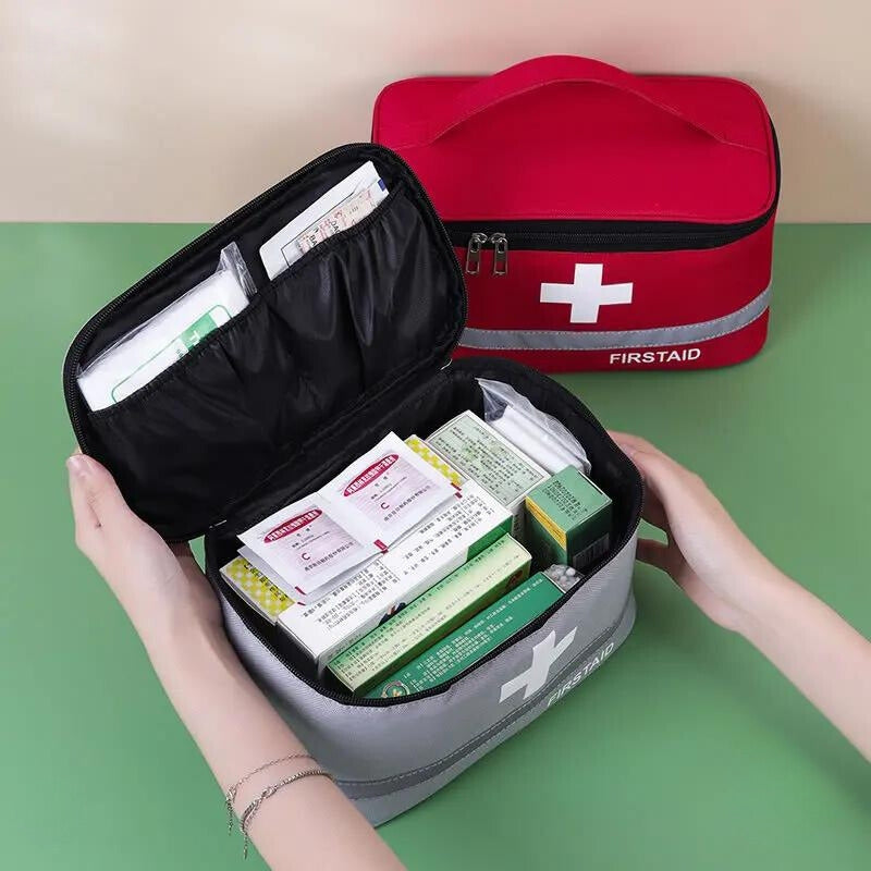essentiel trousse pharmacie voyage